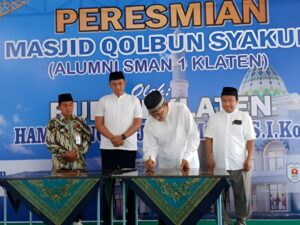 Diresmikan Bupati, IKA SMAN 1 Klaten Bangun Masjid Megah di Timur Prambanan